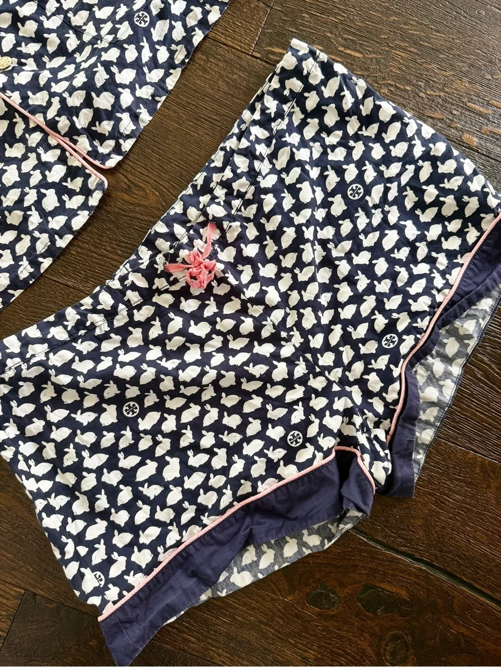 Tory Burch Navy and White Bunny-Print Pajama Set with Pink Piping